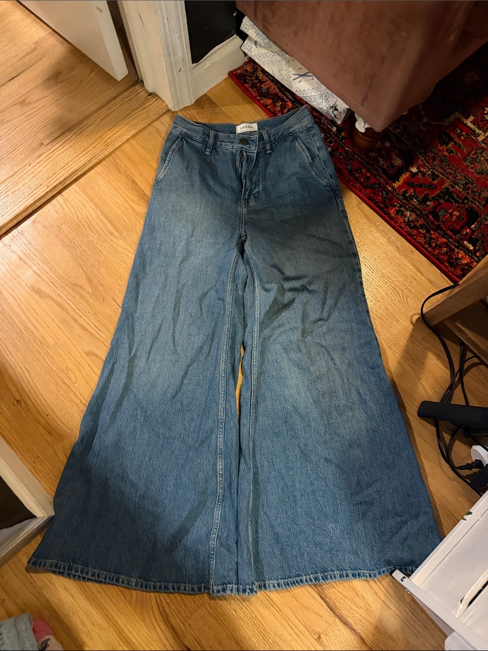 FRAME Denim Jeans